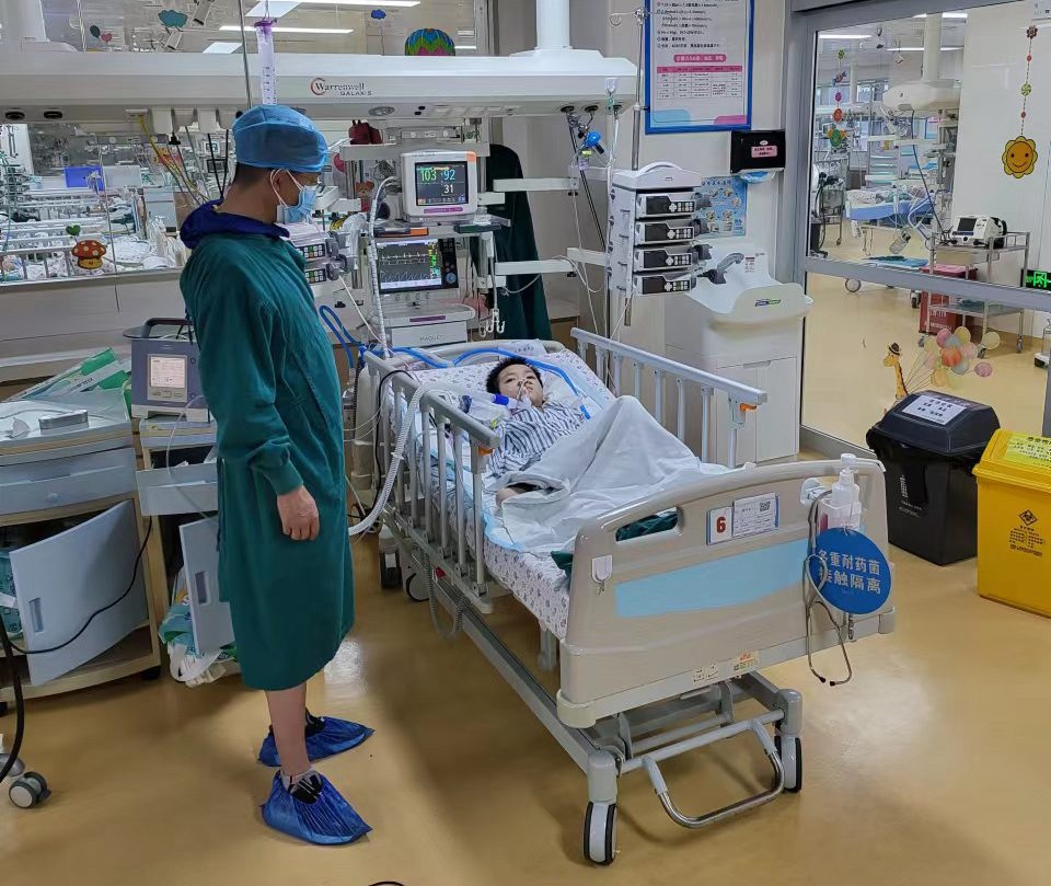 阳新县跨省救护车出租公司